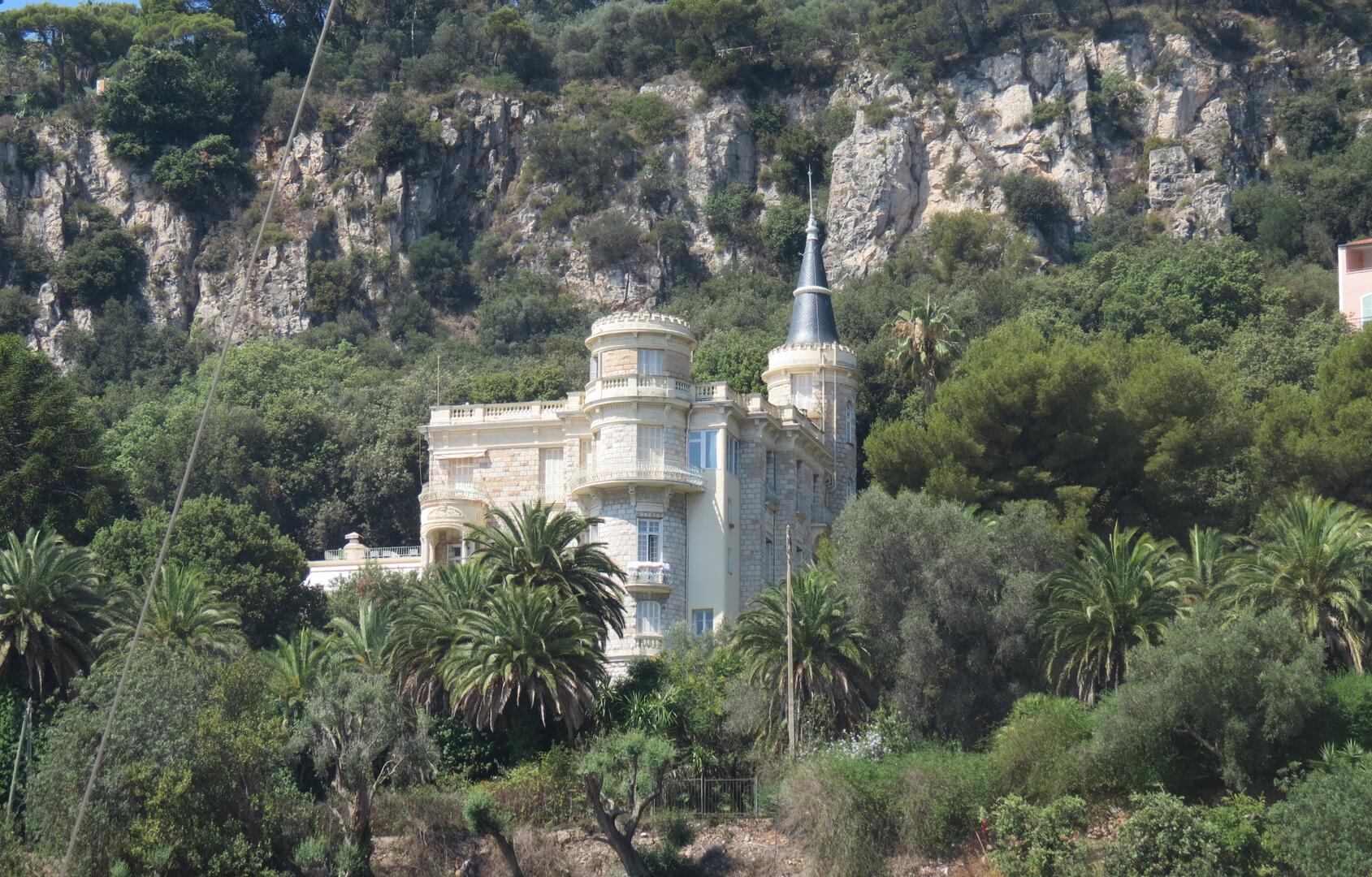 Le Castel Florea