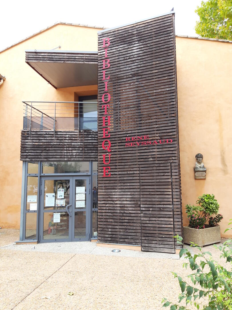Bibliothèque R. Seyssaud