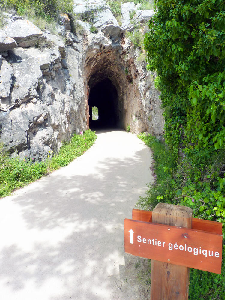 Sentier géologique du Parc de la Grande Corniche