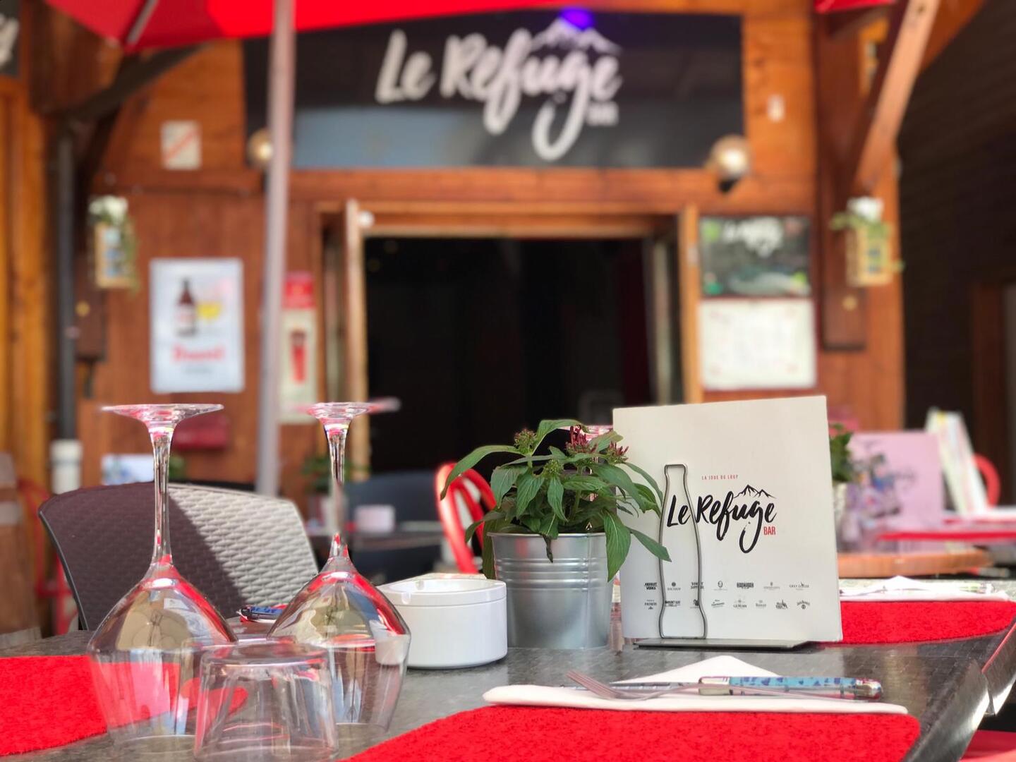 Le Refuge Bar