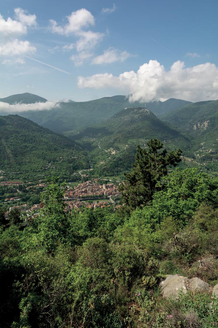 conte sur sentier
