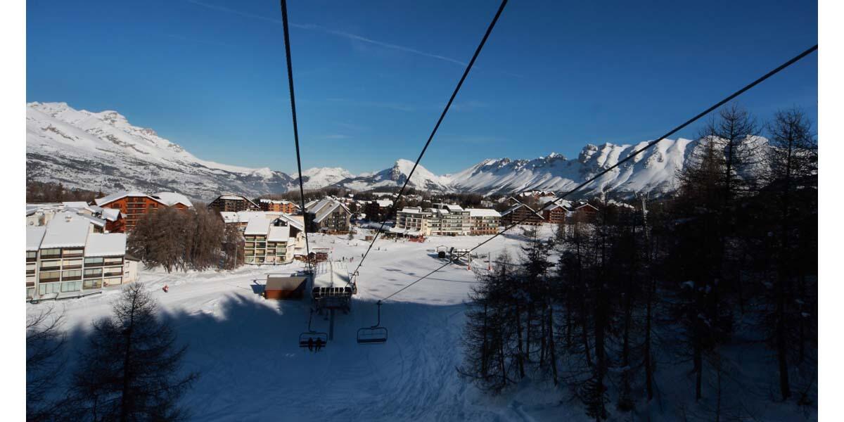 Le Rapido : Snack sur le front de neige de La Joue du Loup, Dévoluy, Alpes du Sud