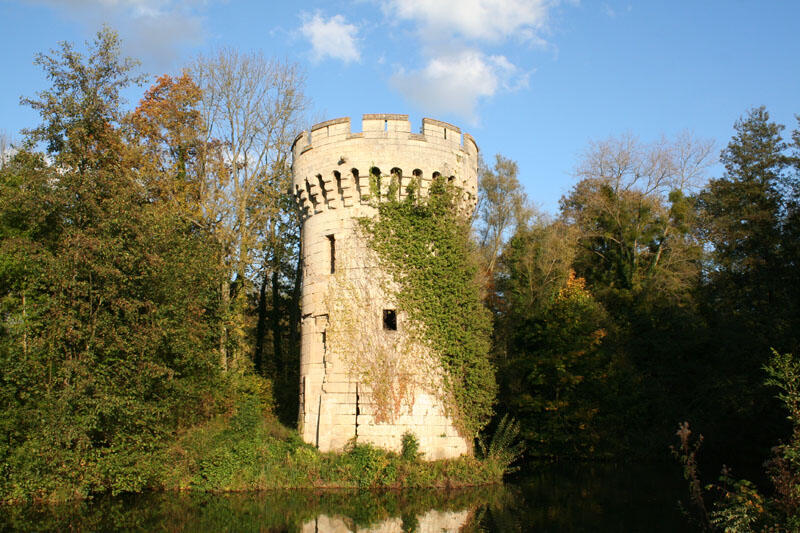 Tour médiévale < Ployart-et-Vaurseine < Aisne < Picardie