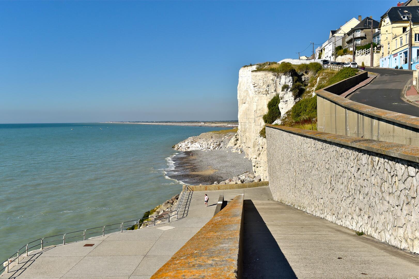 AULT_Esplanade_002