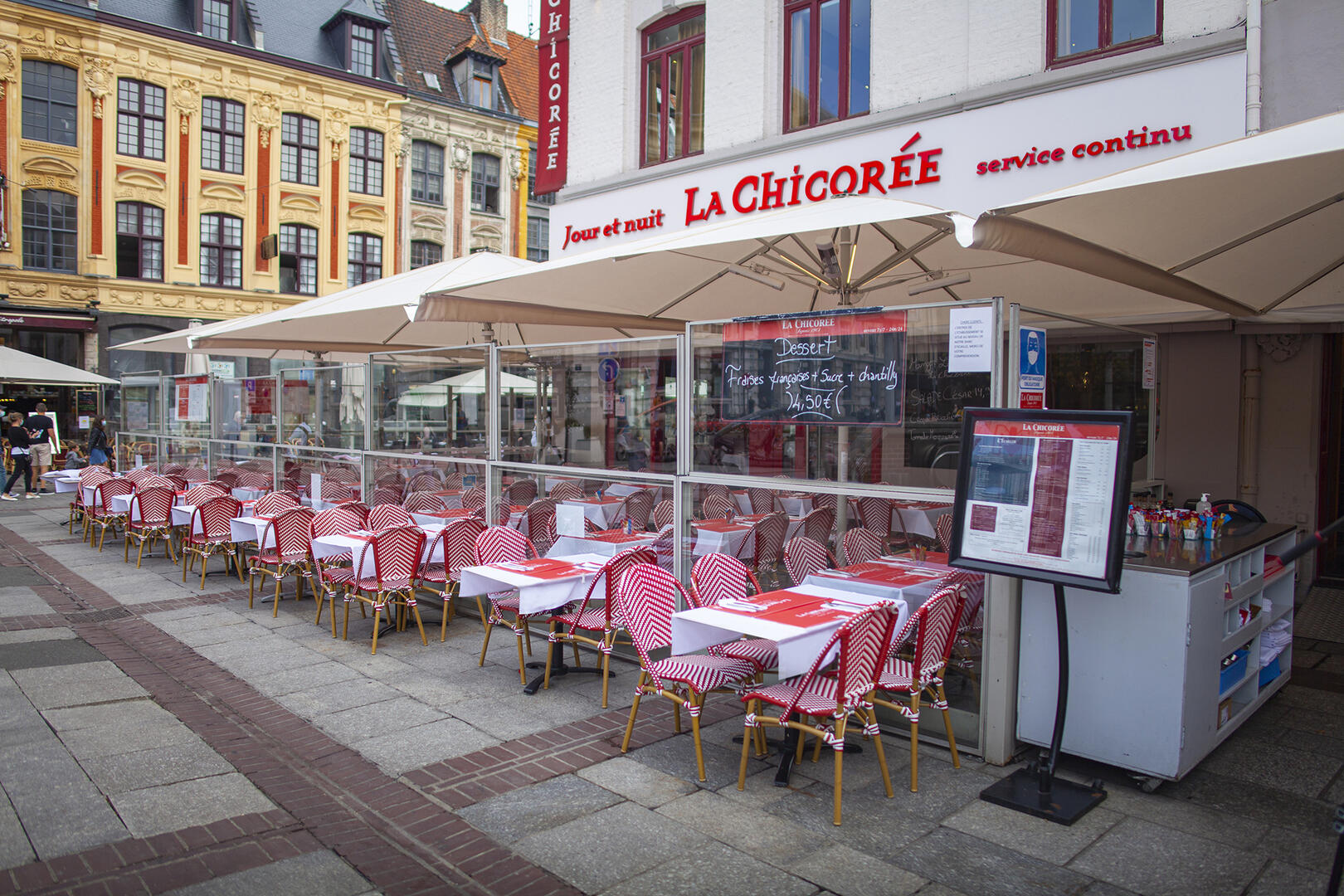 Chicorée - terrasse + devanture