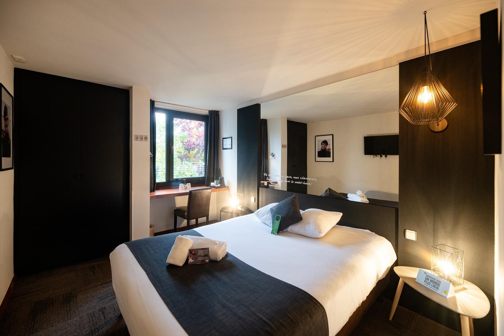 LOGIS HÔTEL DES ACACIAS - Chambre double