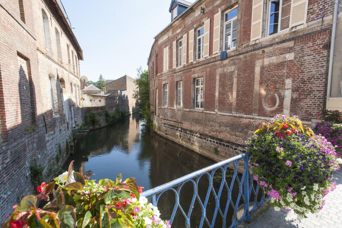 Guise rue Desmoulins sur l'Oise