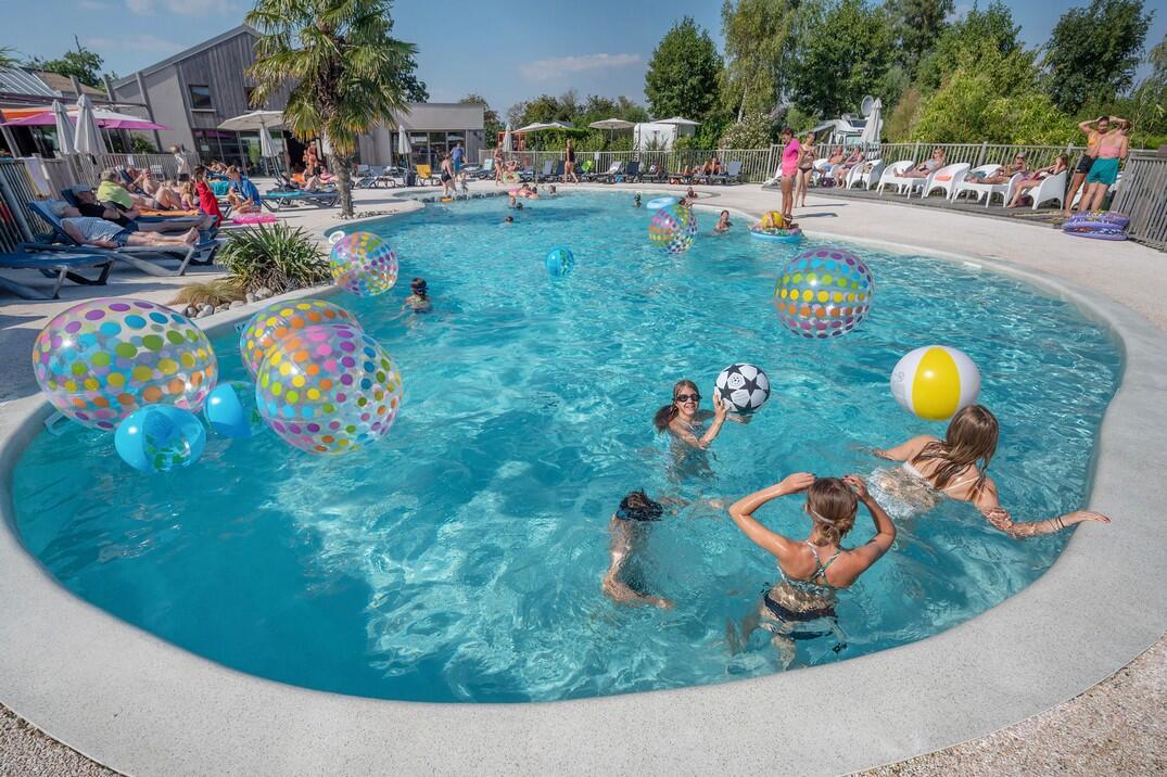 HPAPIC0800010561_Flower Camping les Aubépines_piscine ext_Le Crotoy_Somme_HaustdeFrance