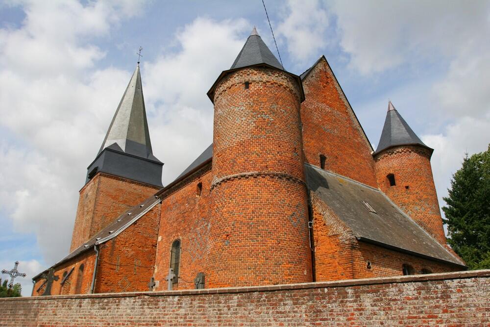 Eglise fortifiée < Lavaqueresse < Thiéraceh < Aisne < Hauts de France
