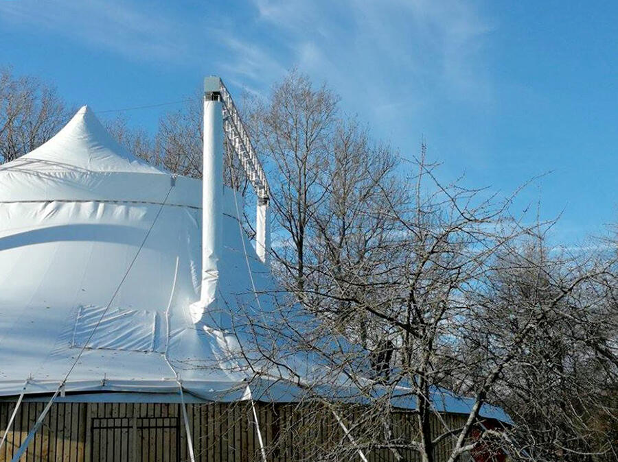 Cabaret Isis nouveau chapiteau < Pargny-Filain < Aisne < Picardie