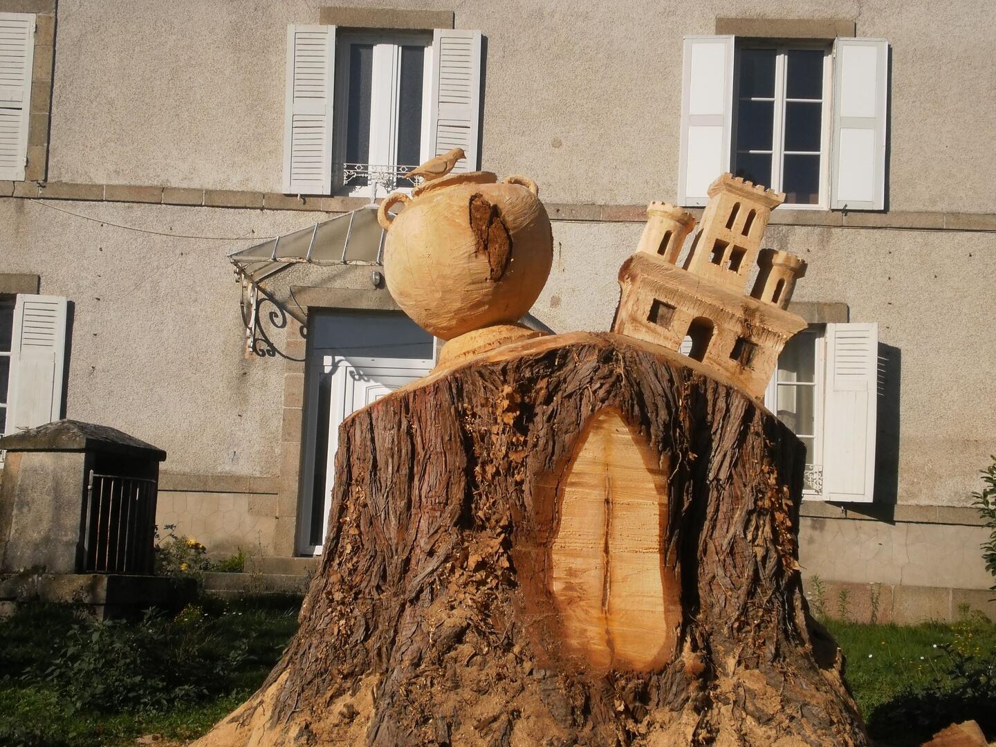Sculpture en bois à Mortroux_1