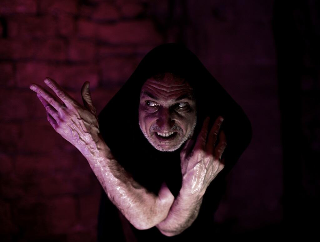 MACBETH
