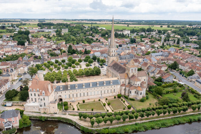 Mise en lumière extérieure de l'abbaye de Saint-Savin_1