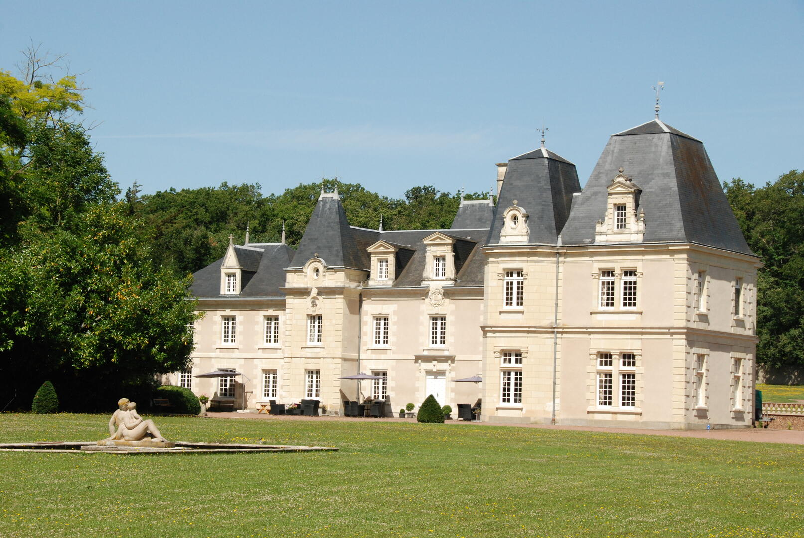 02_Château de Jalnay.jpg_1