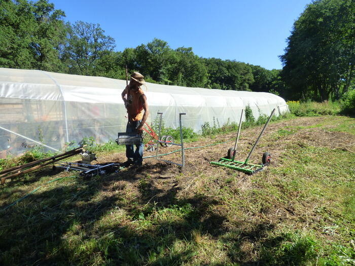 Balade commentée avec l'écomusée et rencontre avec un producteur en permaculture à Saulgé_1