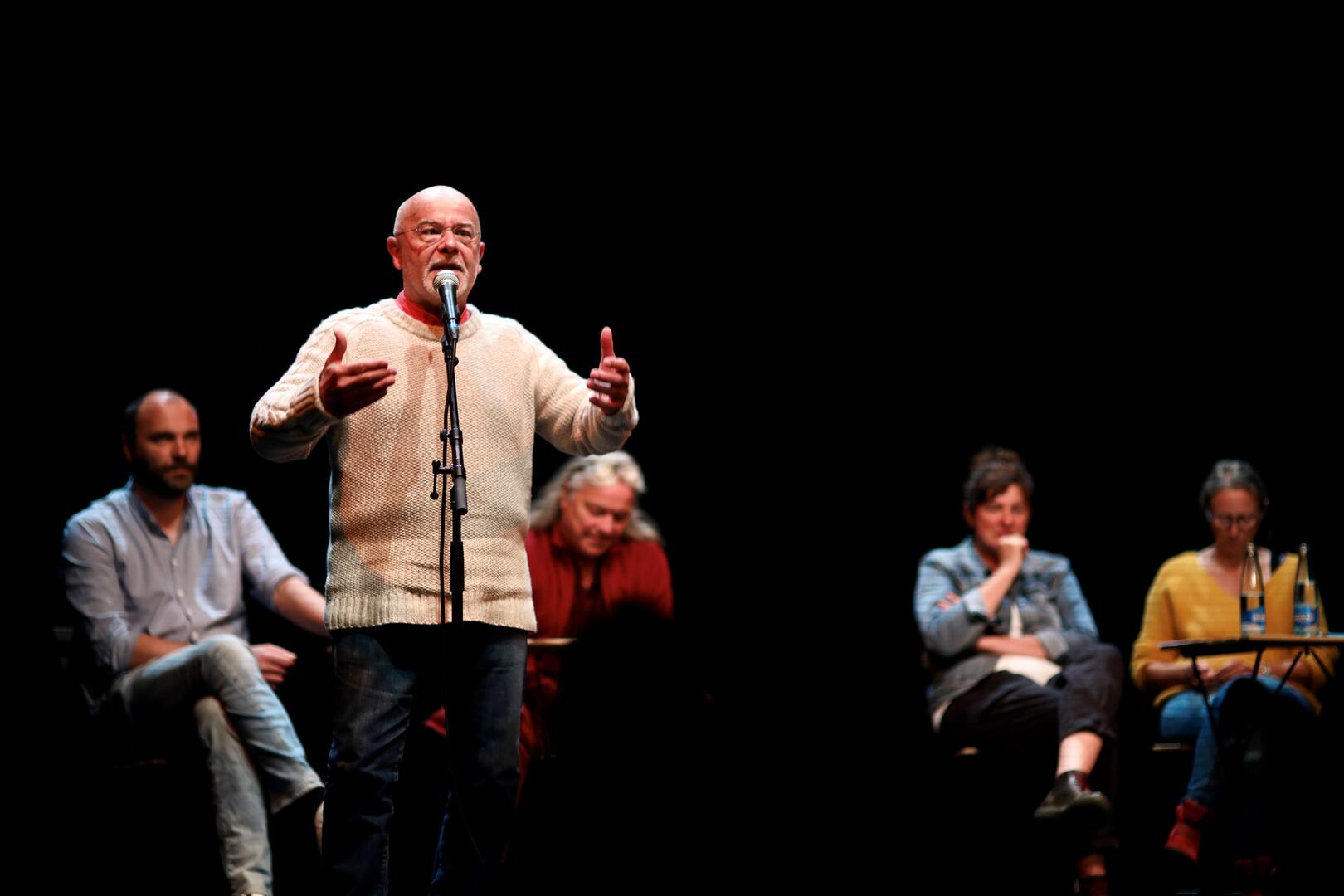 Conférence gesticulée
