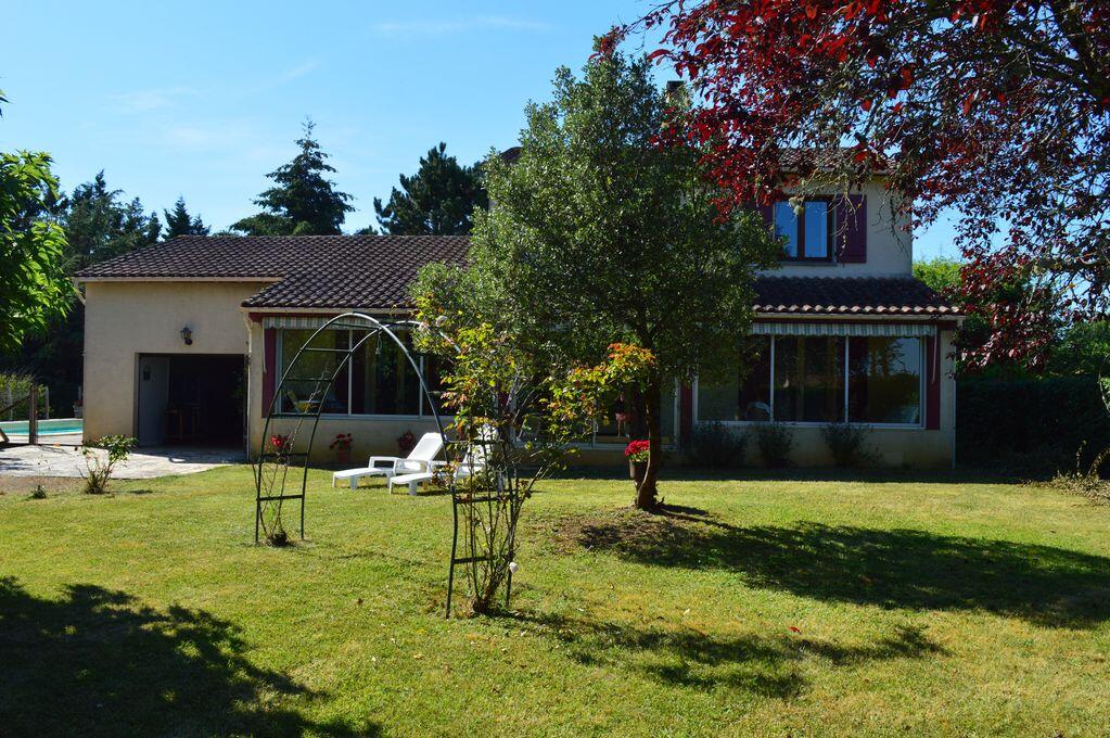 Gîte maison avec piscine