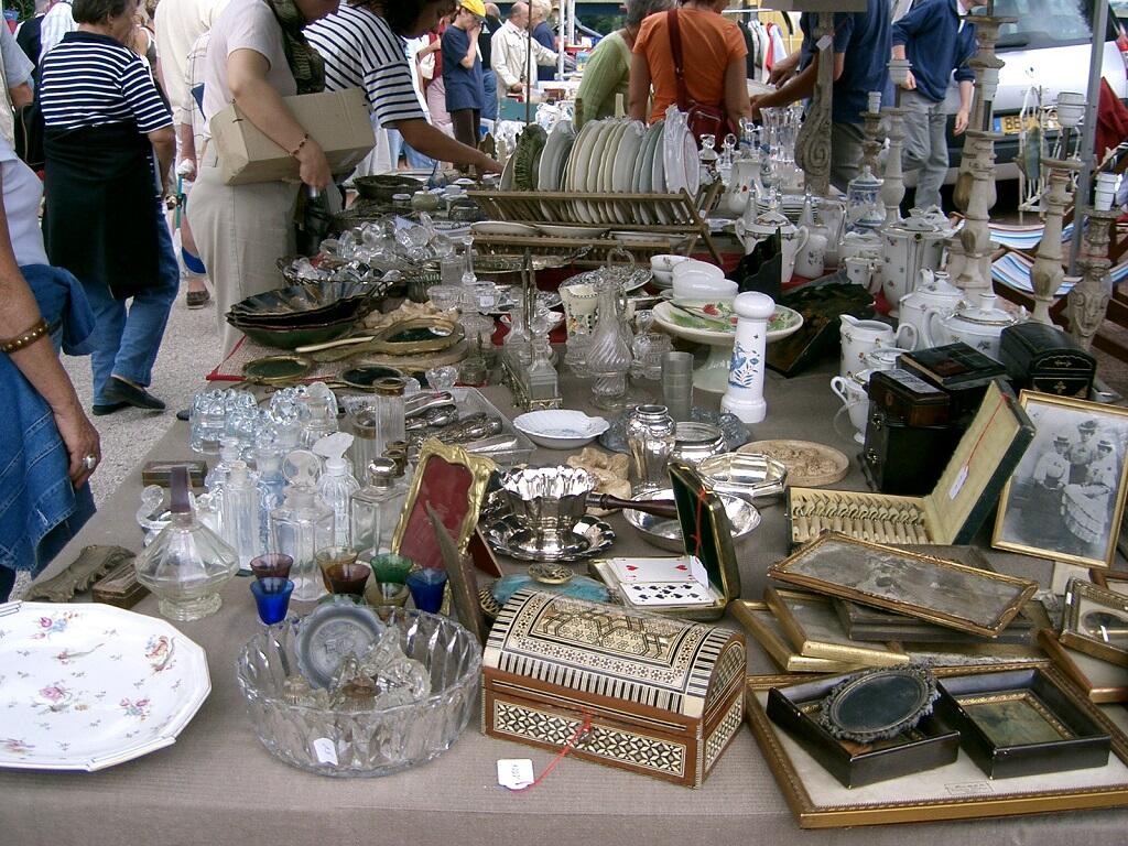 Vide_grenier