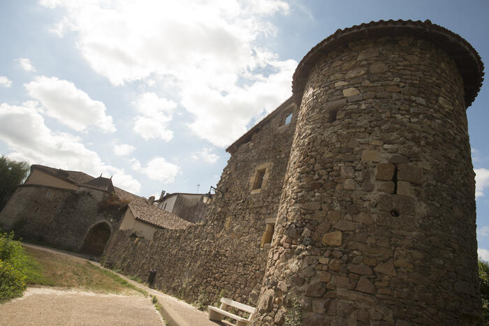 Balade patrimoine - Deux petites villes du comté de la Marche au Moyen Age : Availles-Limouzine et Saint-Germain-de-Confolens_1