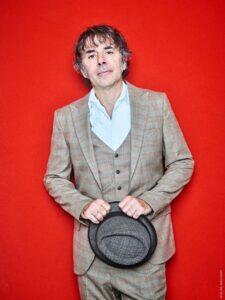 08-12 Thomas Fersen