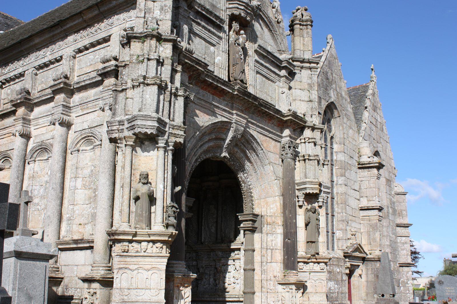 enclos-paroissial-bodilis-portail