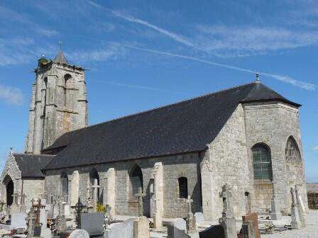 Carhaix-Plouguer-55413-l-eglise-de-Plouguer