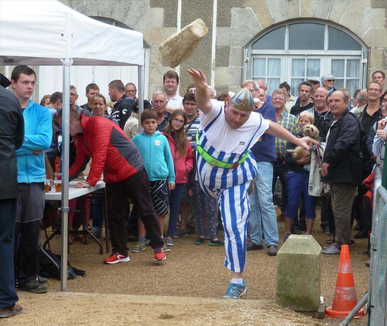 Championnat-du-monde-de-lancer-de-menhirs