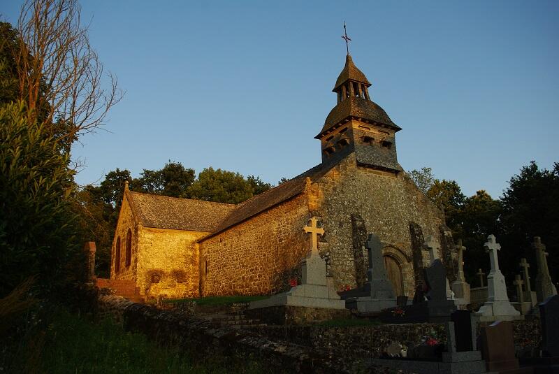 Eglise-du-Tiercent-au-crepusucle