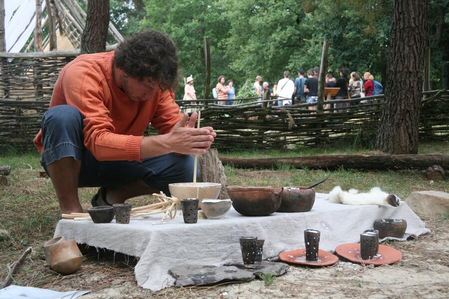 Faites-de-la-Prehistoires-4-Menhirs-de-Monteneuf-Destiantion-Broceliande