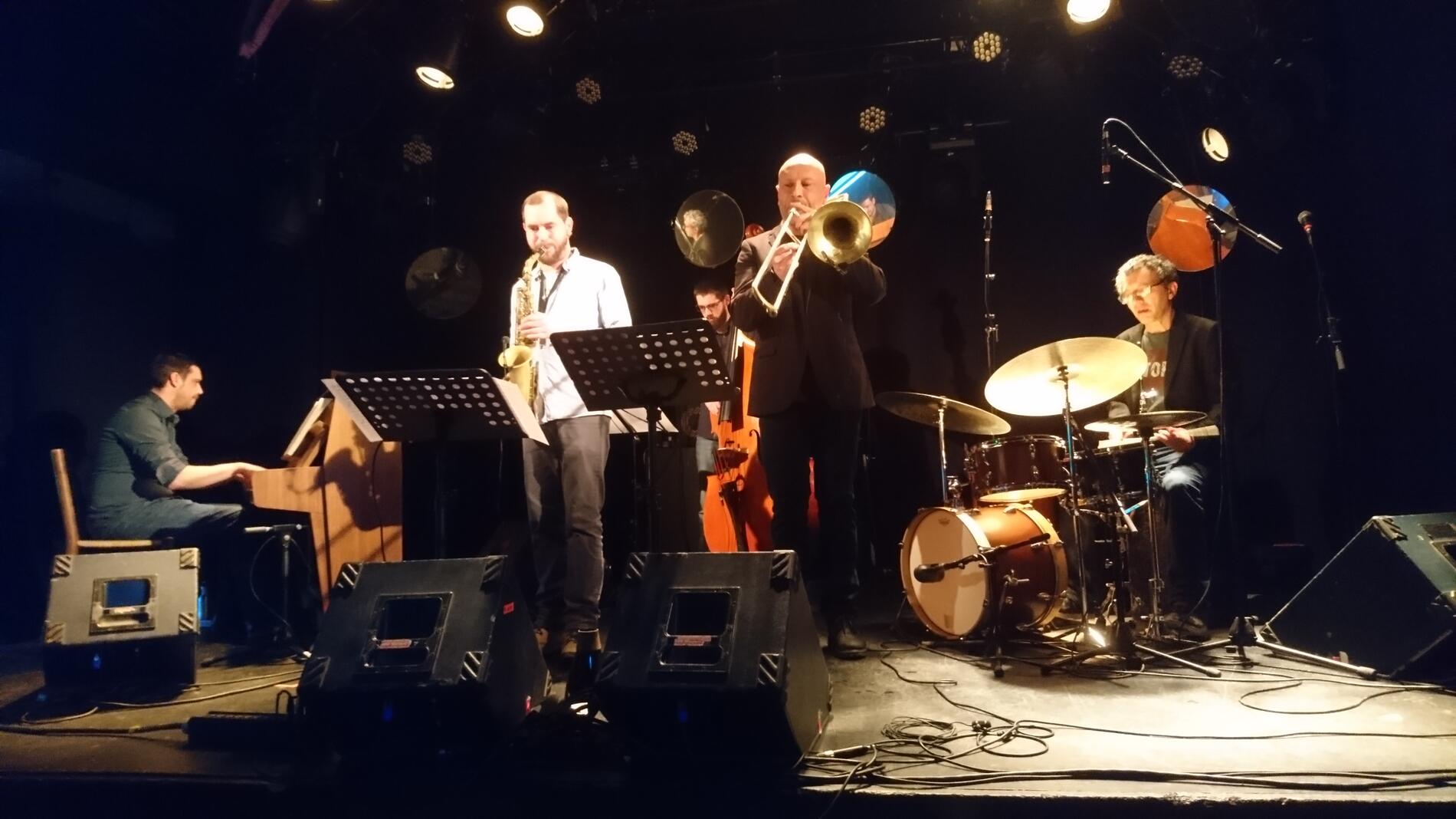 Joy spring quintet