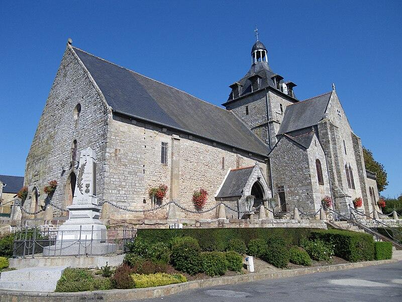 Extérieur de l'église de Tremblay
