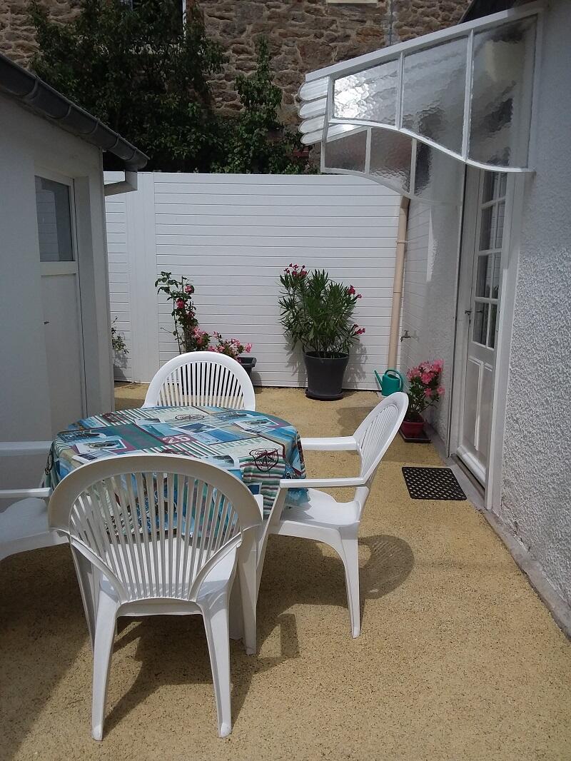 Madame Gautier Saint Lunaire Terrasse 1