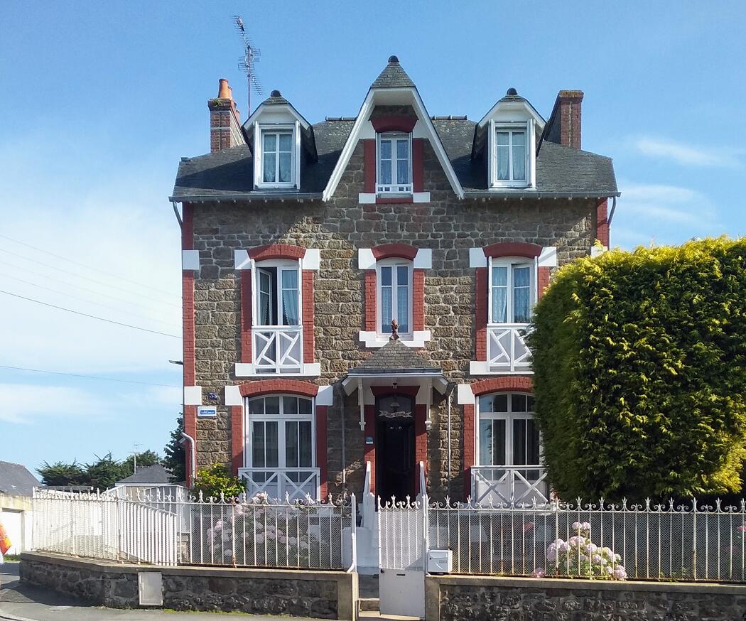 VILLA CLOMIE - FRAUD -