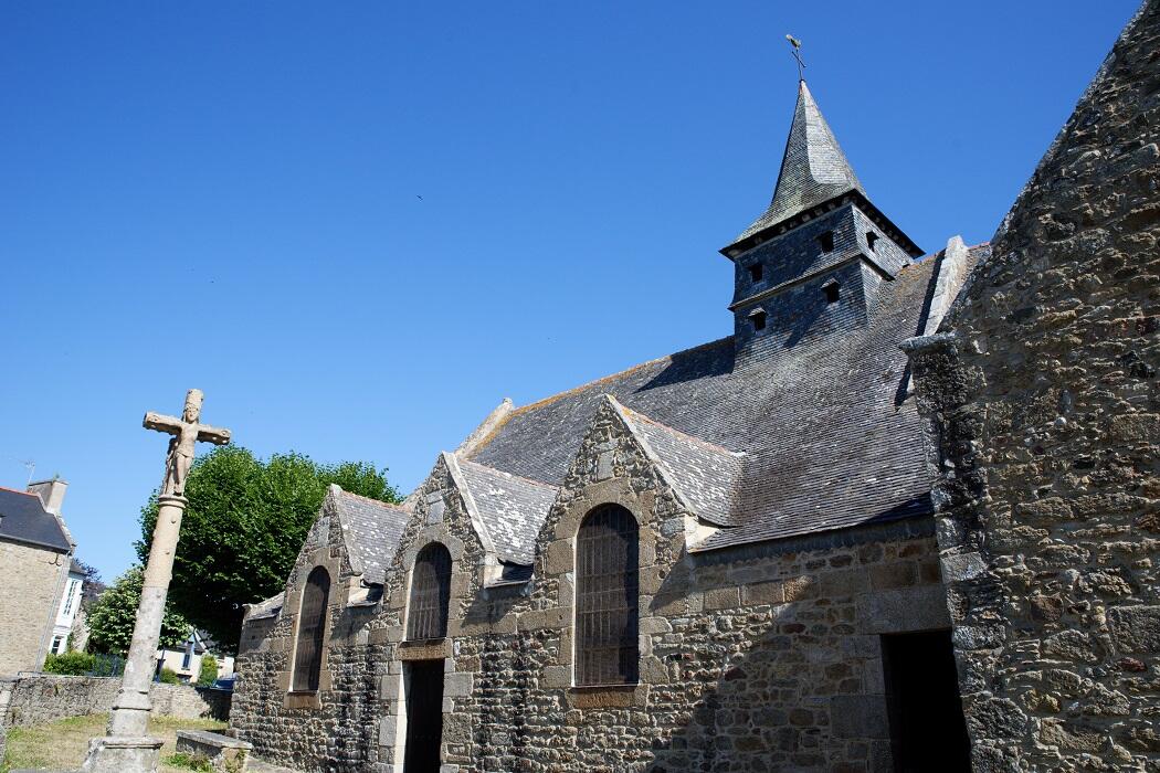Vers la Vieille Église