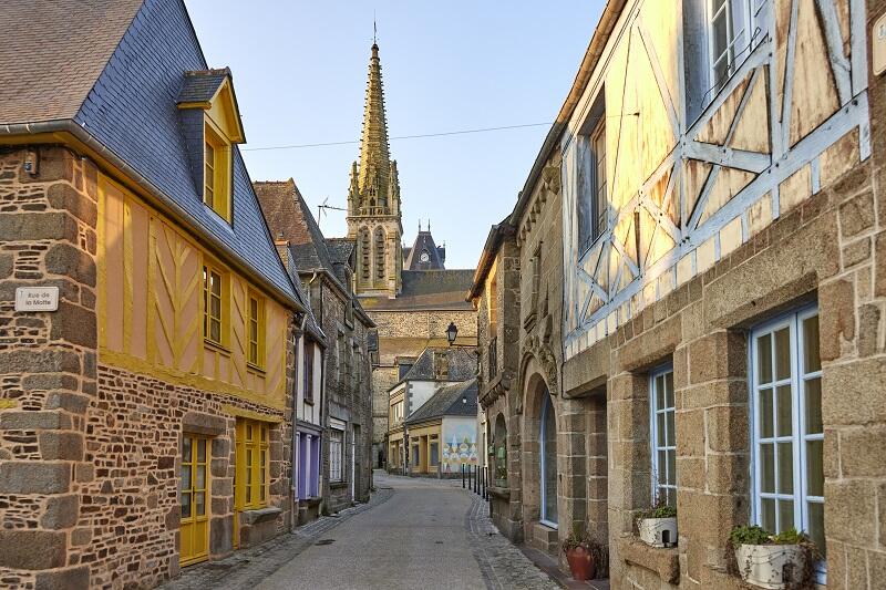 Visite guidee Bazouges