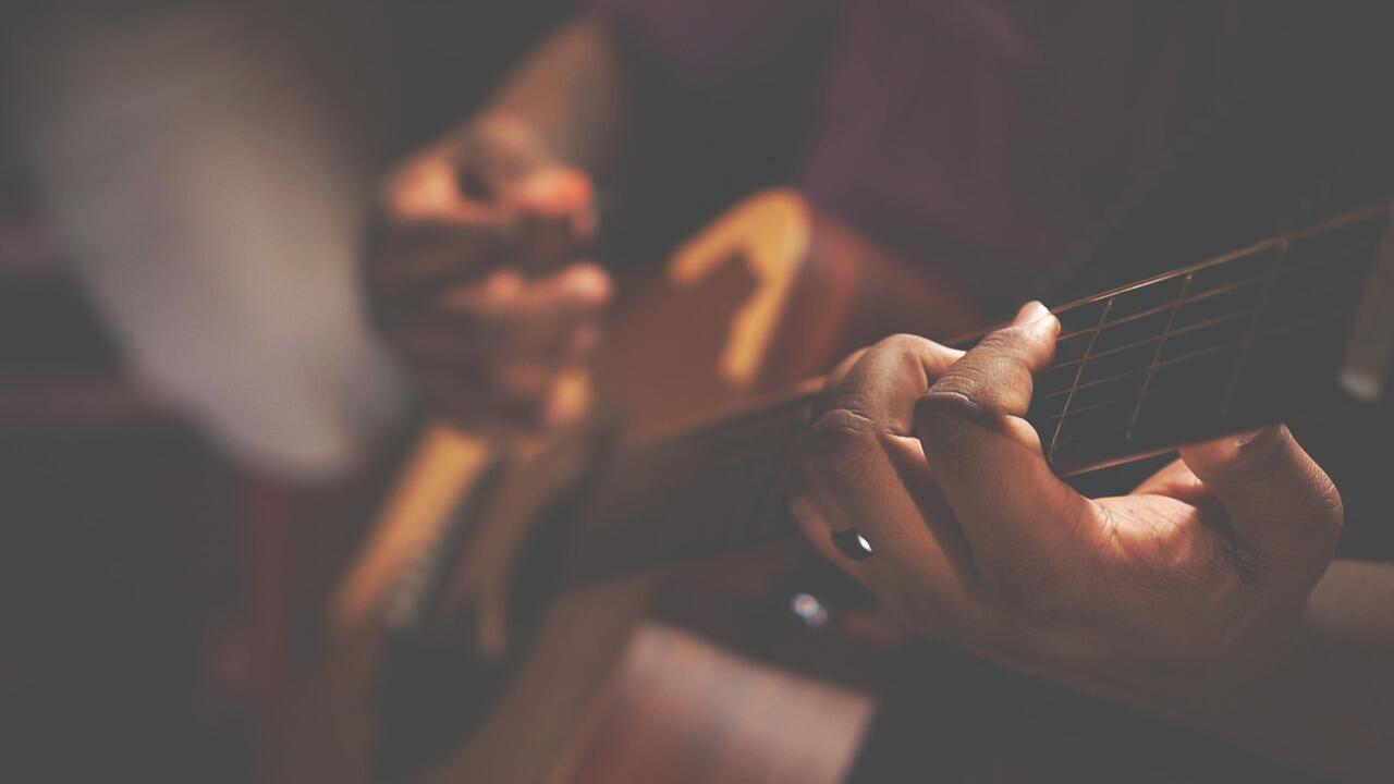 hands-g1c5049120_1280