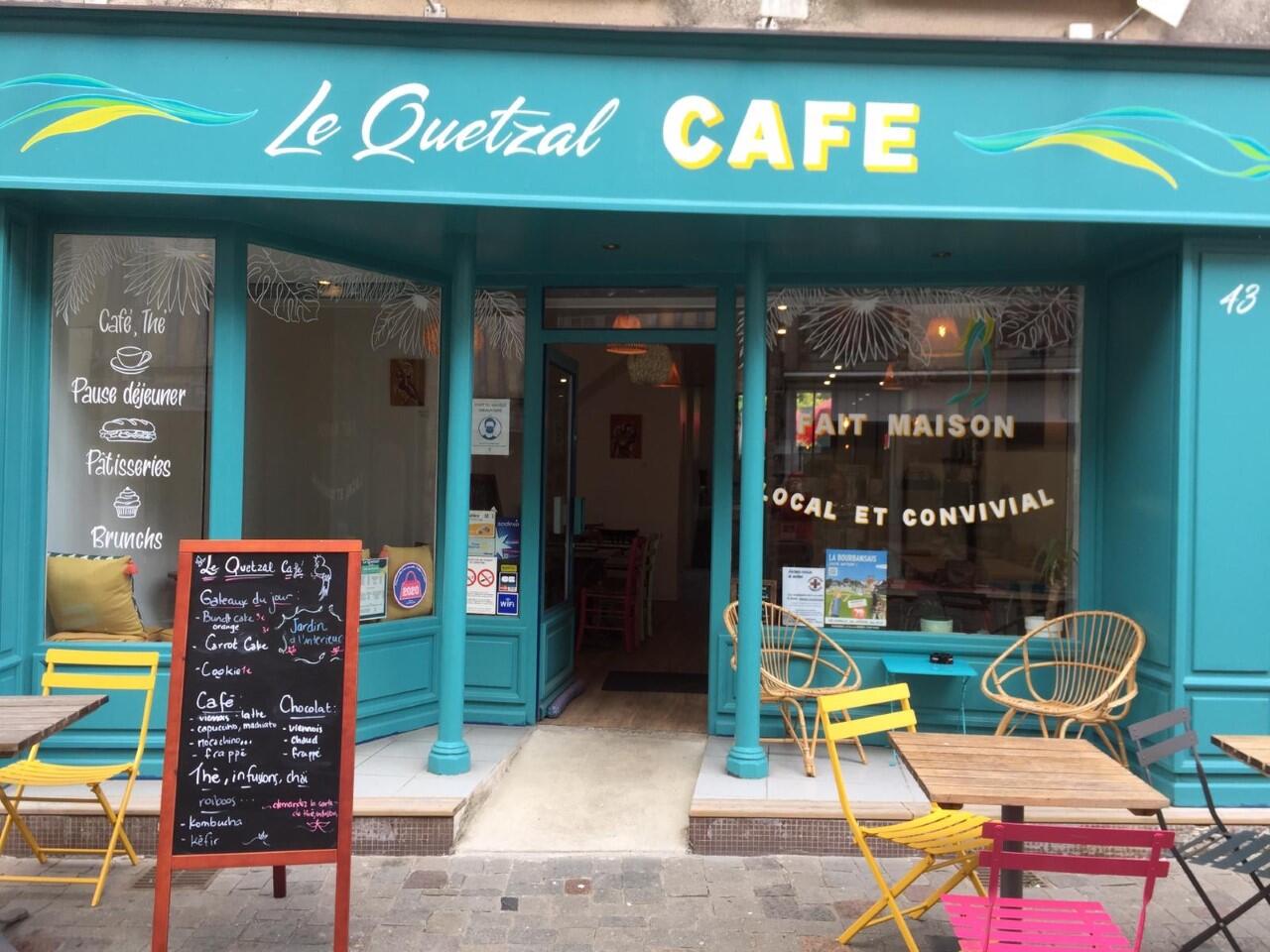 Le quetzal Café