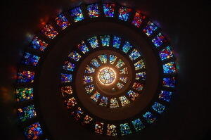 stained-glass-1181864_640