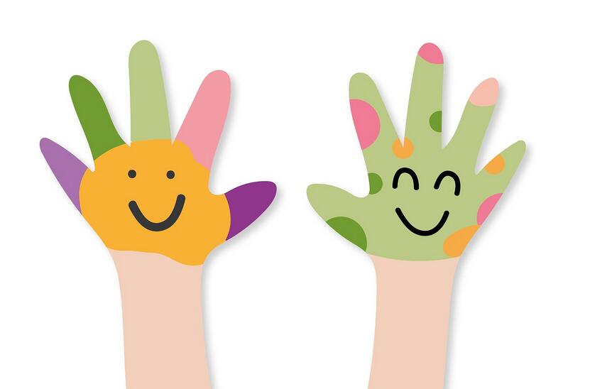 mains enfant