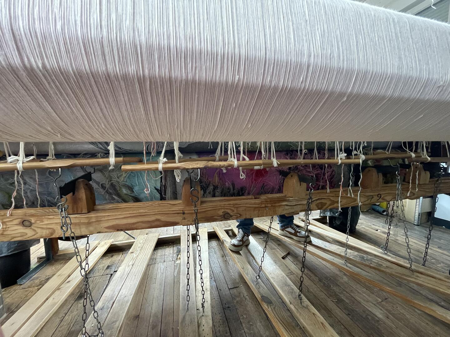 Tissage de la tapisserie installation George Manufacture Robert Four