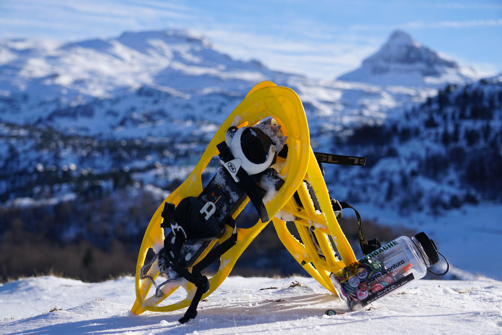 Le parcours Tèrra Aventura Fracas au Braca se fait en raquettes en hiver