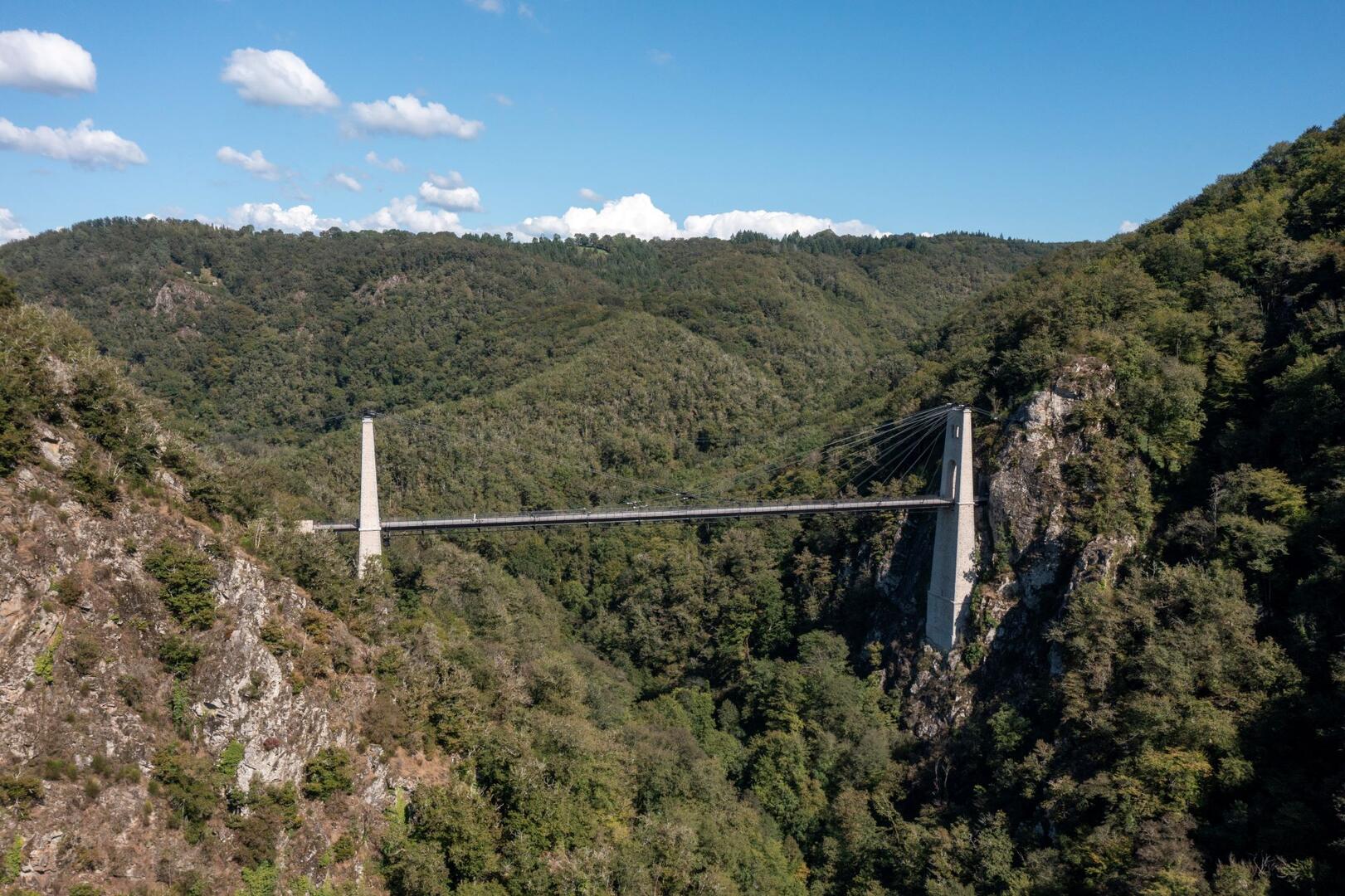 Un Viaduc et des paysages