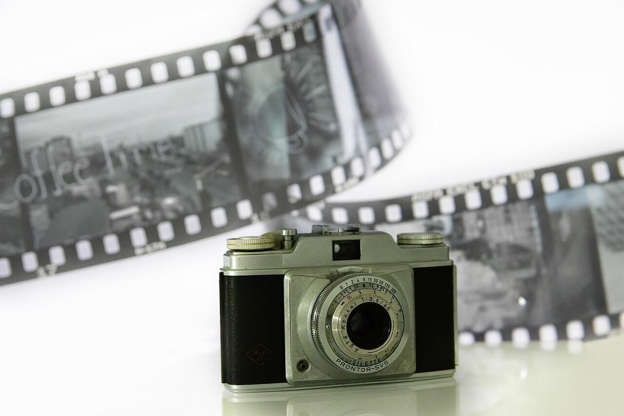 camera-7245277_1280