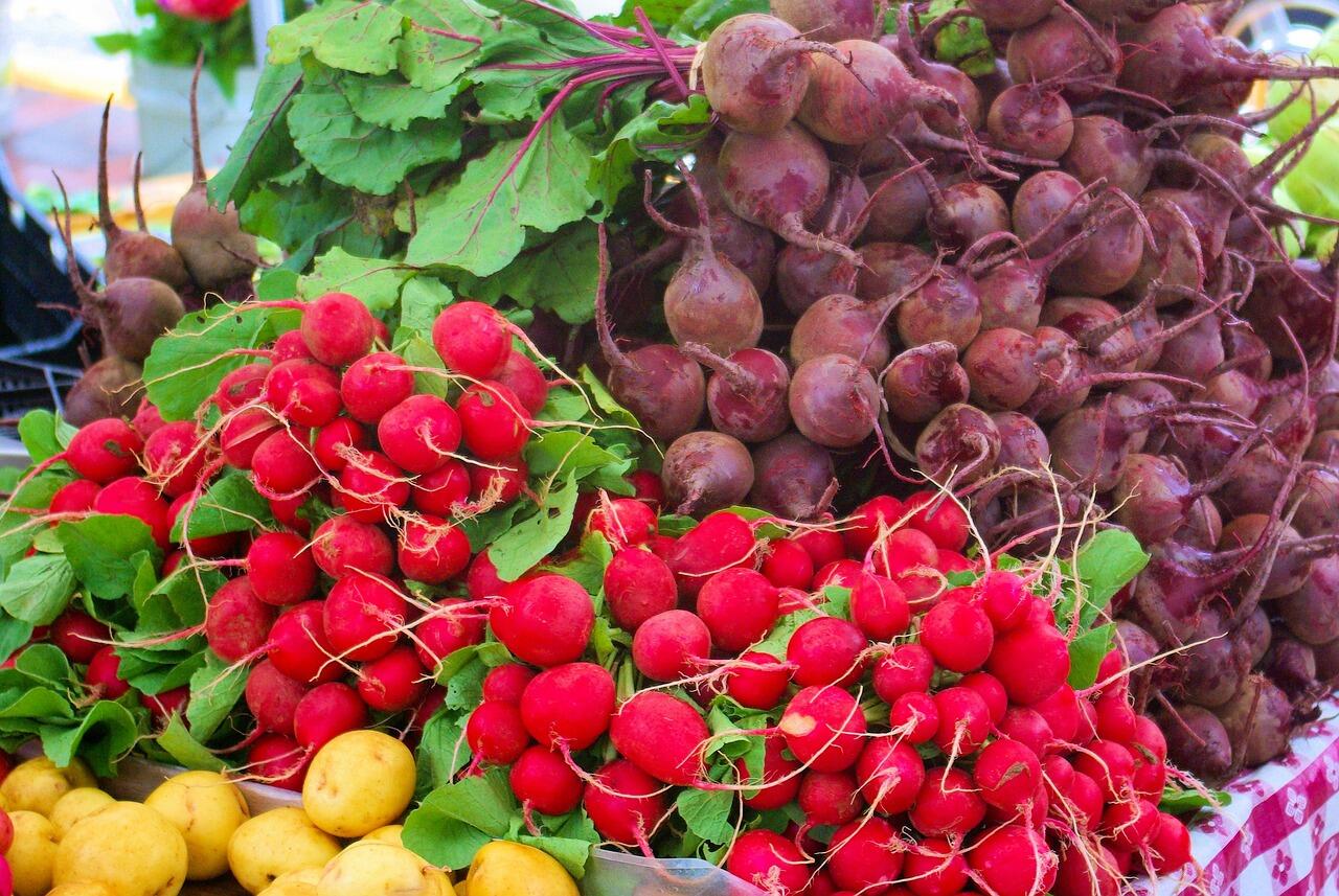 farmers-market-vegetables-3777774_1280
