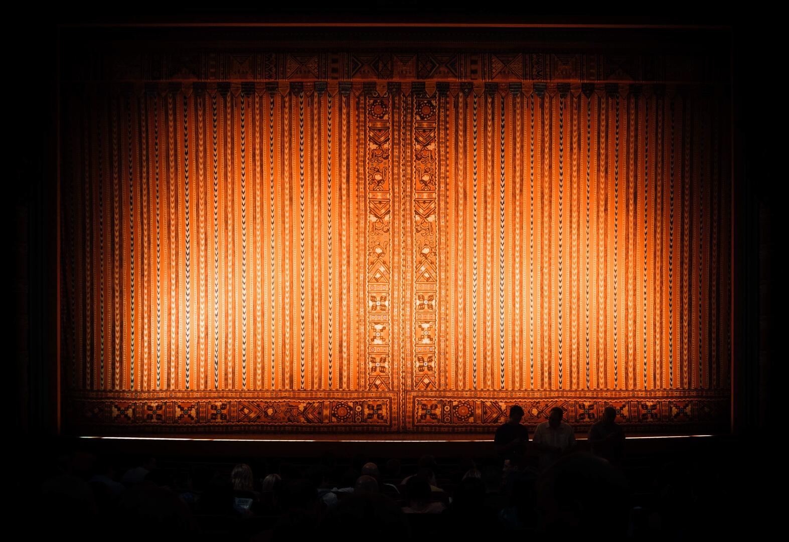 stocksnap-dark-2568157