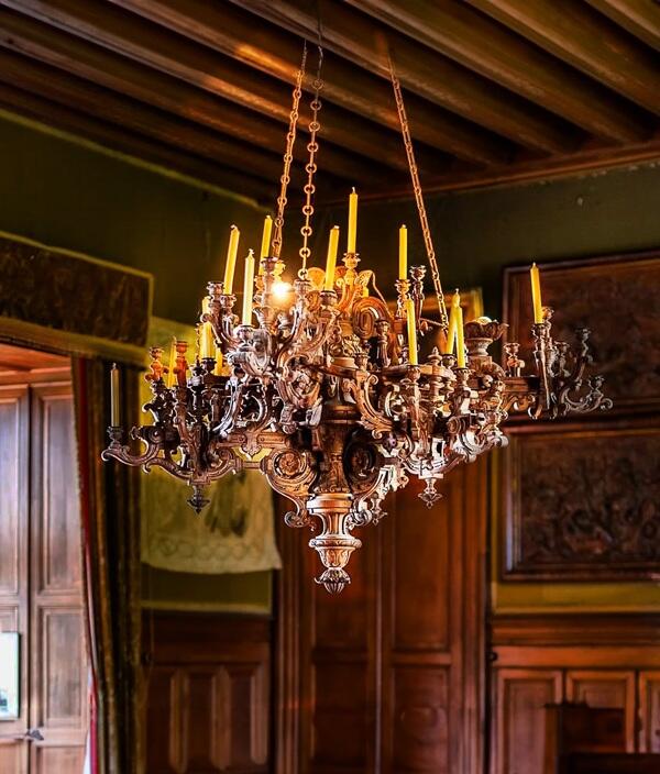 2025_château_lustre