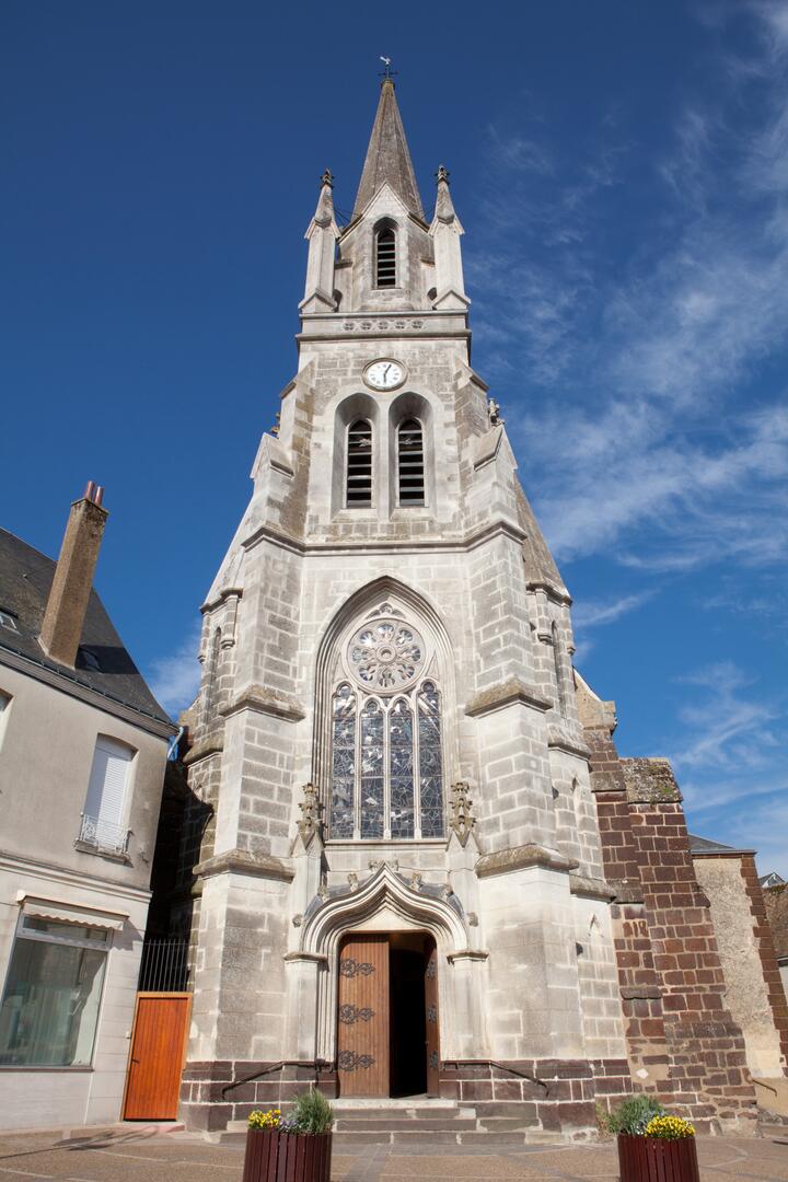 Mandorle-Eglise-Mondoubleau