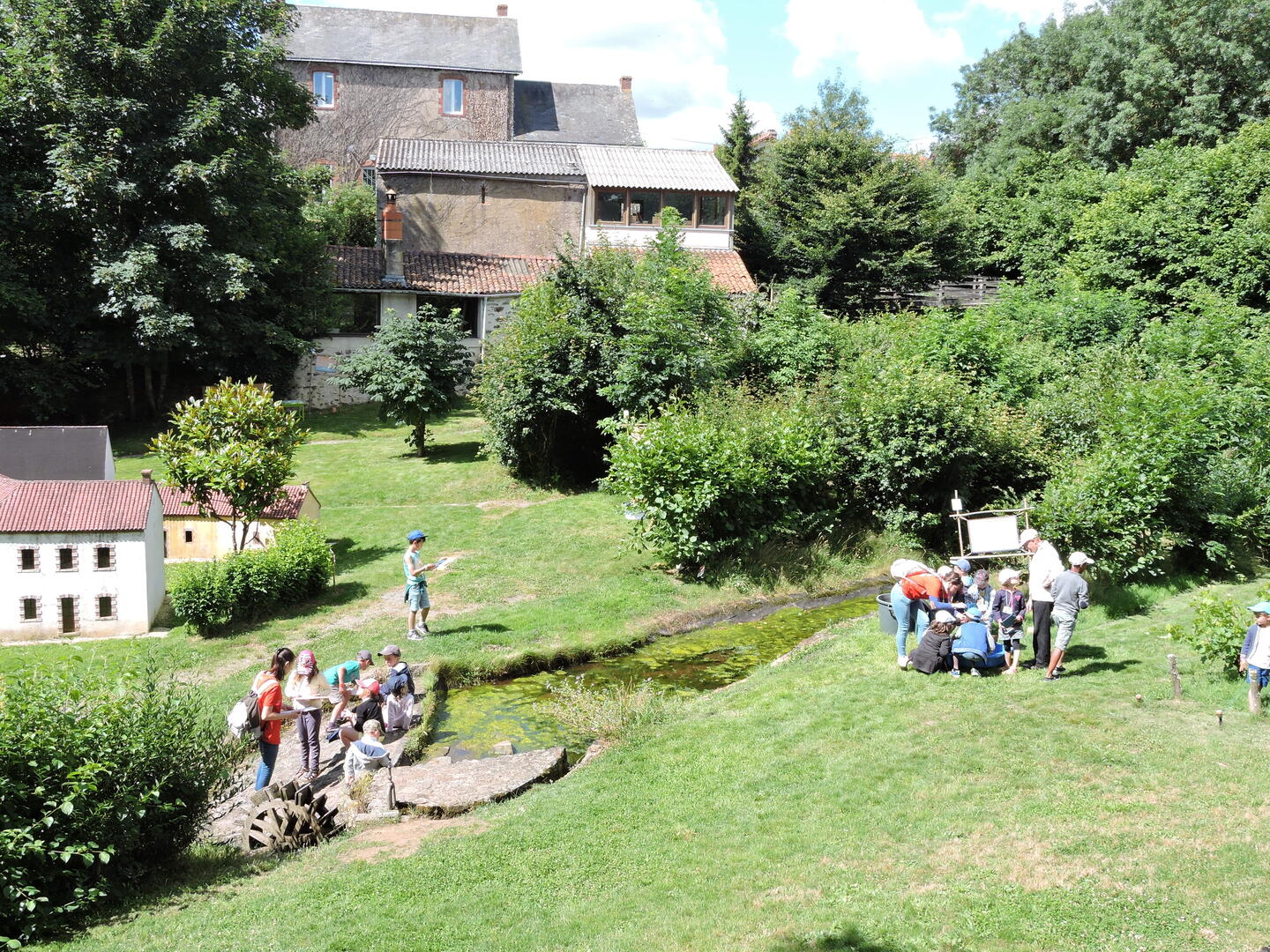 jeux-eaux-lympides-corcoue-sur-logne-44-fma-1