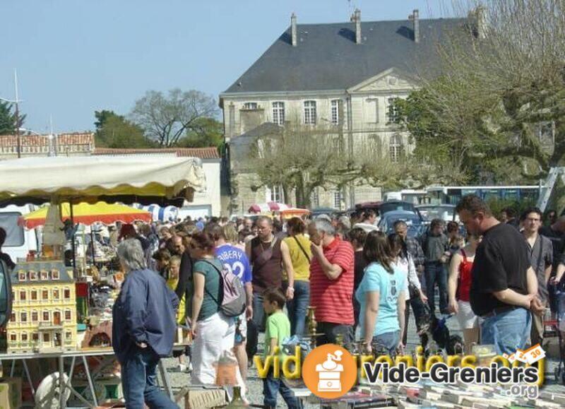 vide-greniers-mensuel-3eme-dimanche-chaque-mois-Fontenay-le-Comte-85_l_373476