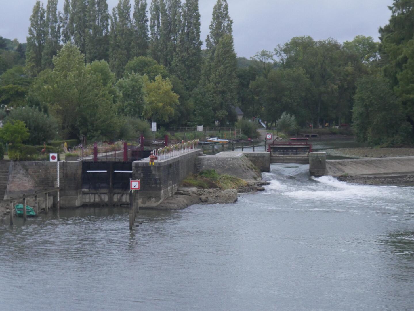 Riviere-Chateauneuf-sur-Sarthe